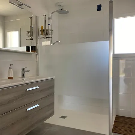 Maison Moderne Et Charmante A 450m De La Plage, 2 Chambres, Terrasse Et Barbecue - Fr-1-336-153 * 생-뱅상-쉬르-자르